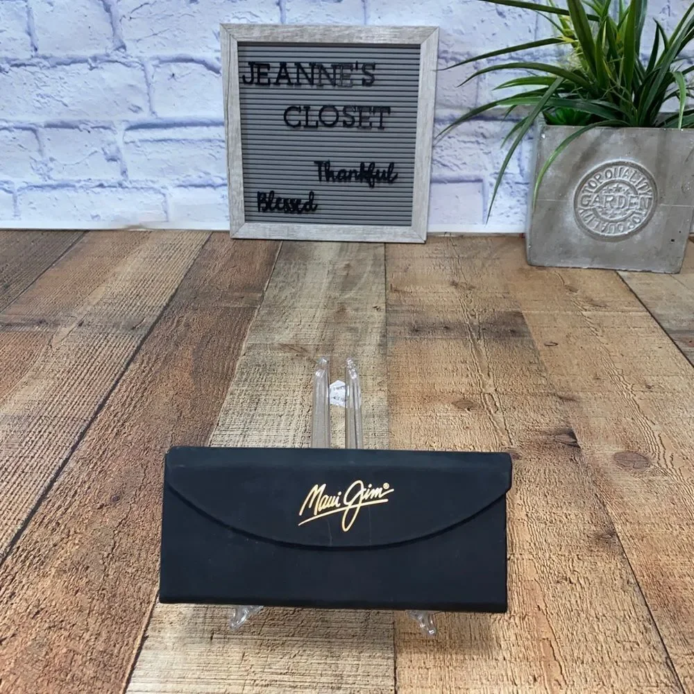 MAUI JIM BLACK MATTE FINISH TRI-FOLD HARD SUNGLASSES CASE